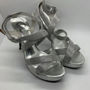 L Miller Beautiful Shoes  Silver Rhinestones Wrap Ankle 9M Sexy Dressy